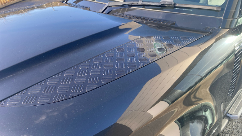 Land Rover Defender 3.0 D250 X-Dynamic SE 90 3dr Auto Diesel Estate